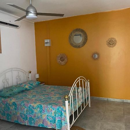 Aquaverde Eco Et Confort- Bas De Villa Avec Jardin Et Parking Ле Госие Екстериор снимка