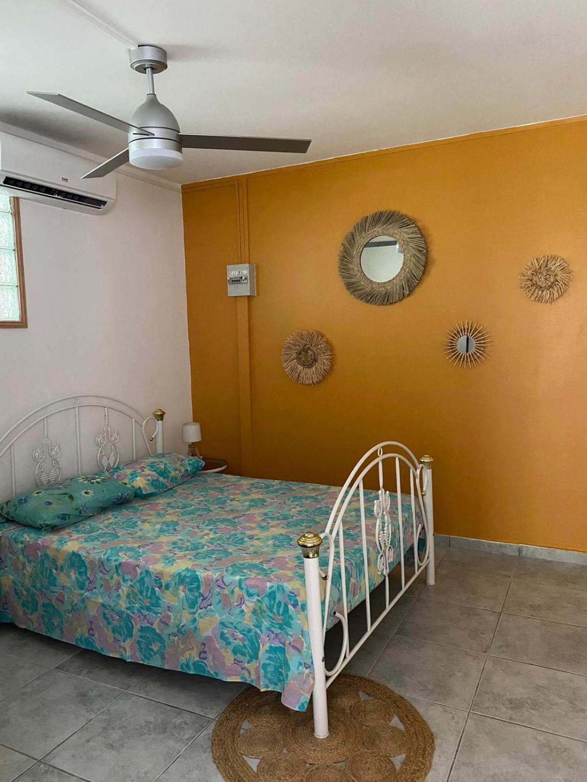 Aquaverde Eco Et Confort- Bas De Villa Avec Jardin Et Parking Ле Госие Екстериор снимка